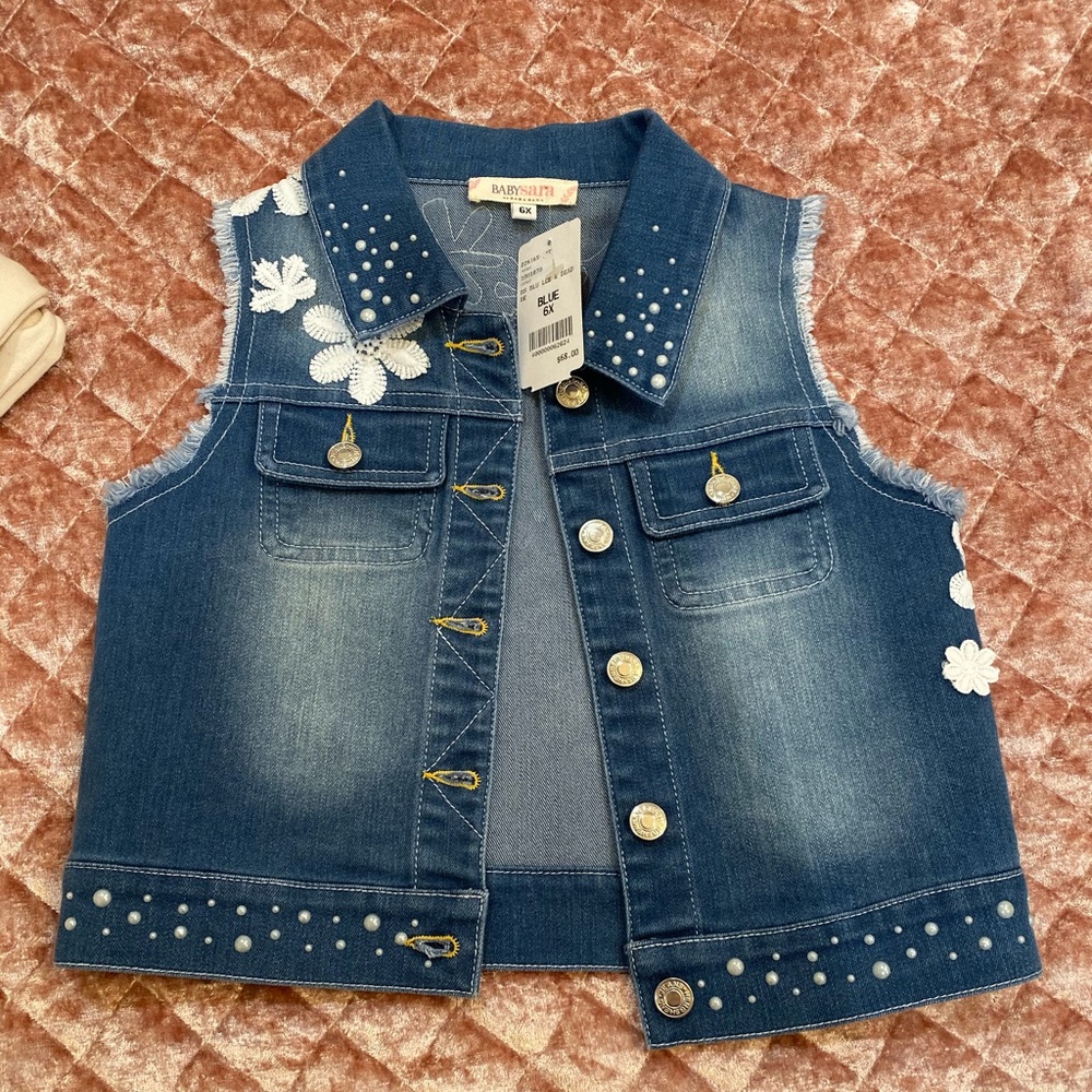 Jean vest, with flowers